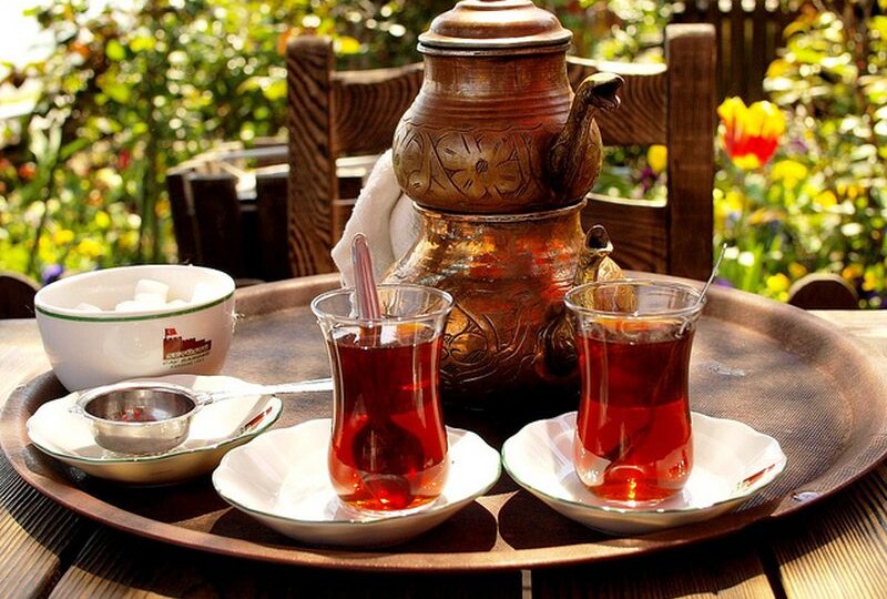 🌿 Турецкий чай — аромат, в котором живёт солнце: как заварить его правильно и почувствовать дух Востока