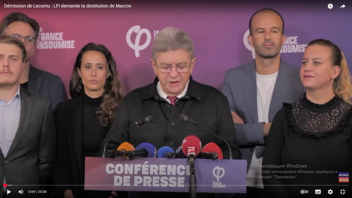 Меланшо в окружении других лидеров "Непокоренной Франции" предлагае левым силам встретиться.