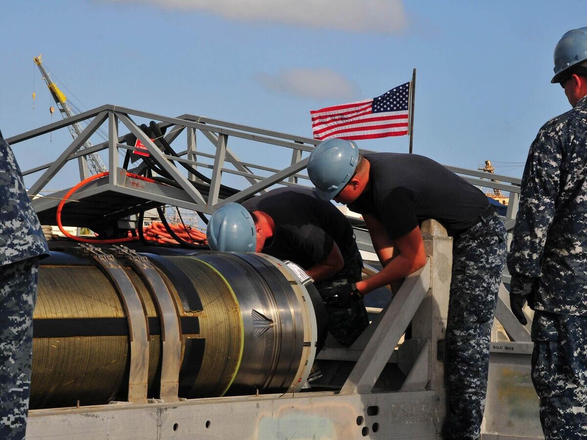    Погрузка ракеты Tomahawk© U.S. Navy photo/MCSA Samuel Souvannason