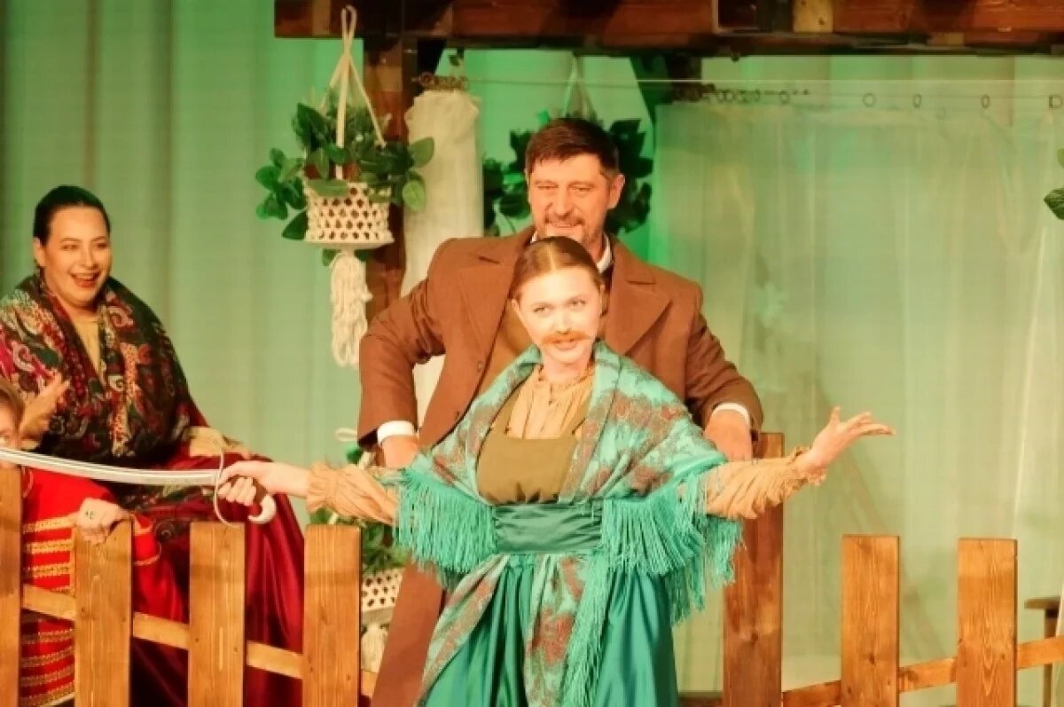    Артисты кемеровской молодёжки поехали покорять зрителей Нижневартовска