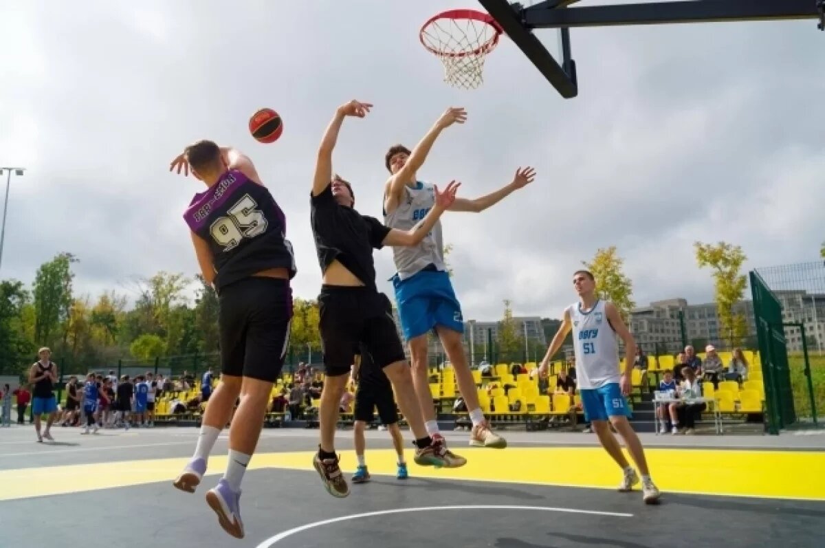    На острове Русском открыли баскетбольный кластер мирового уровня
