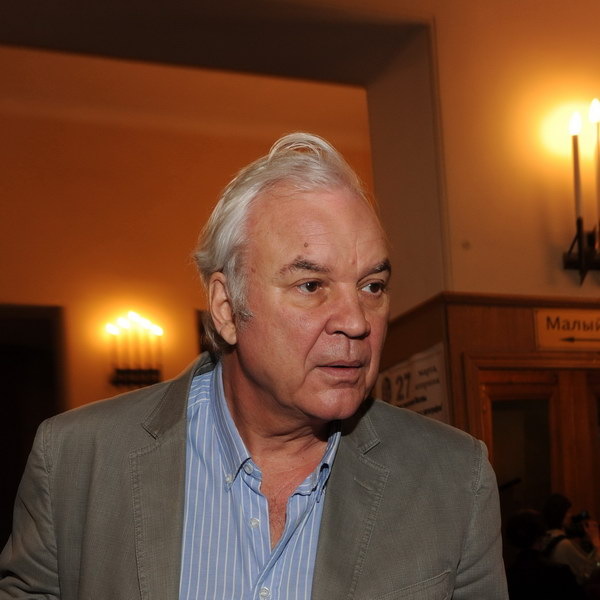     Сегодня 75 лет Владимиру Молчанову