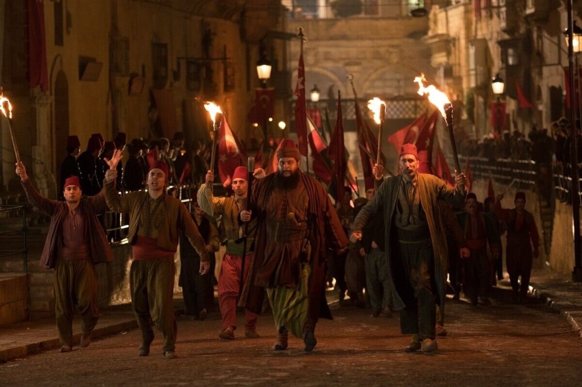 Начало гогнений турок на армян. Первые погромы.