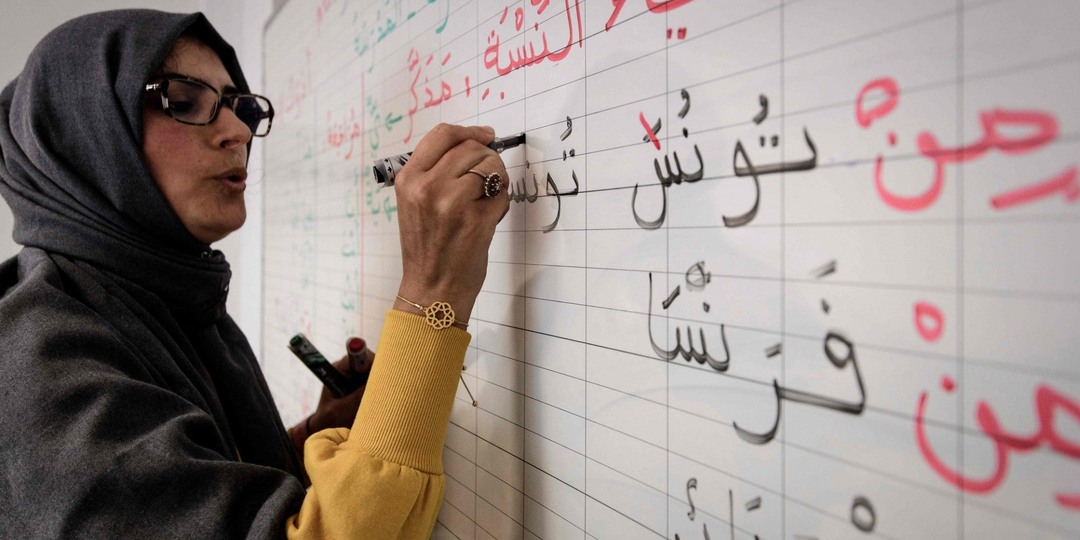 Почему арабы пишут справа налево?