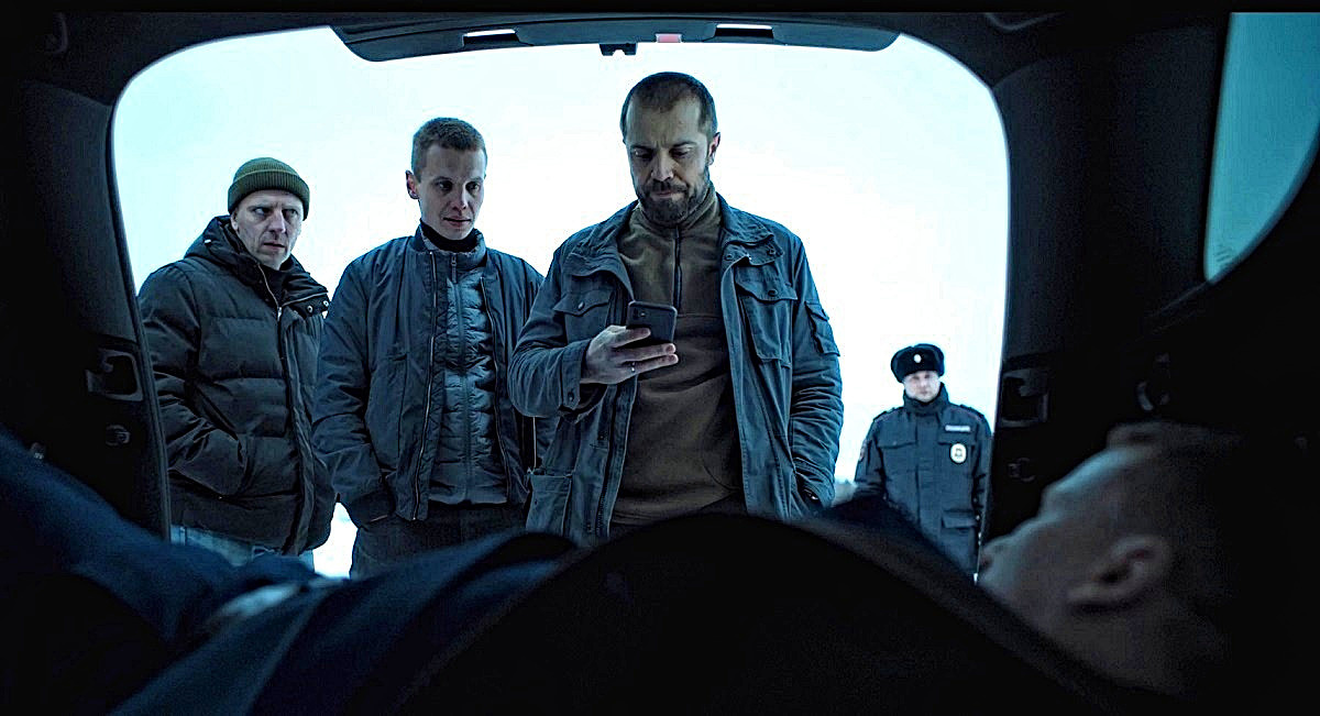 - Вот зараза! А про оператора в багажнике мы прошлой осенью и забыли! 