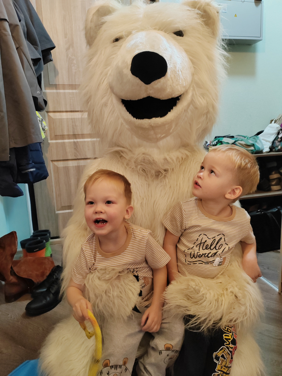 А в прошлом году к нам медведь приходил