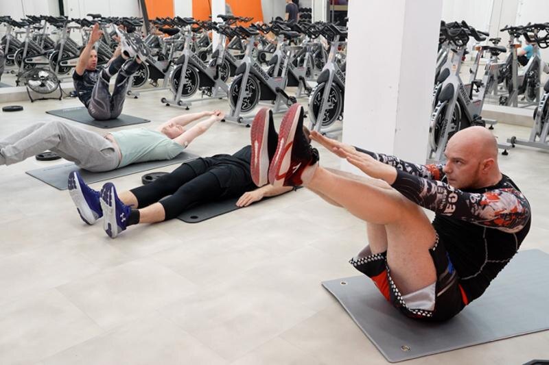    Тренировка в фитнес-зале