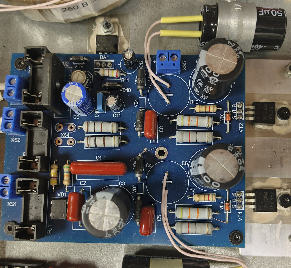 Один извариантов собранного устройства в РЭК корпусе 1U