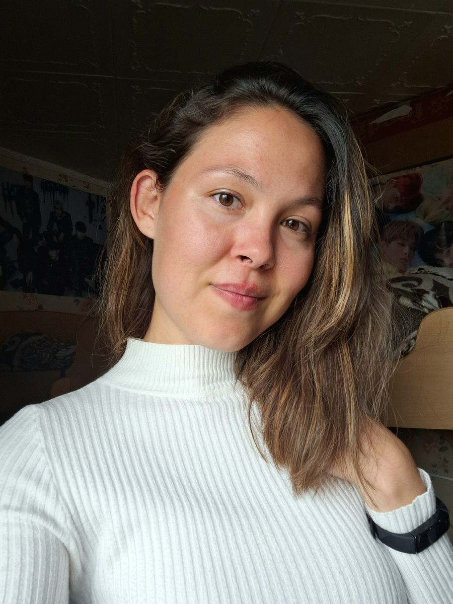 Меня зовут Лилия Фаритовна, и я вышивающий учитель