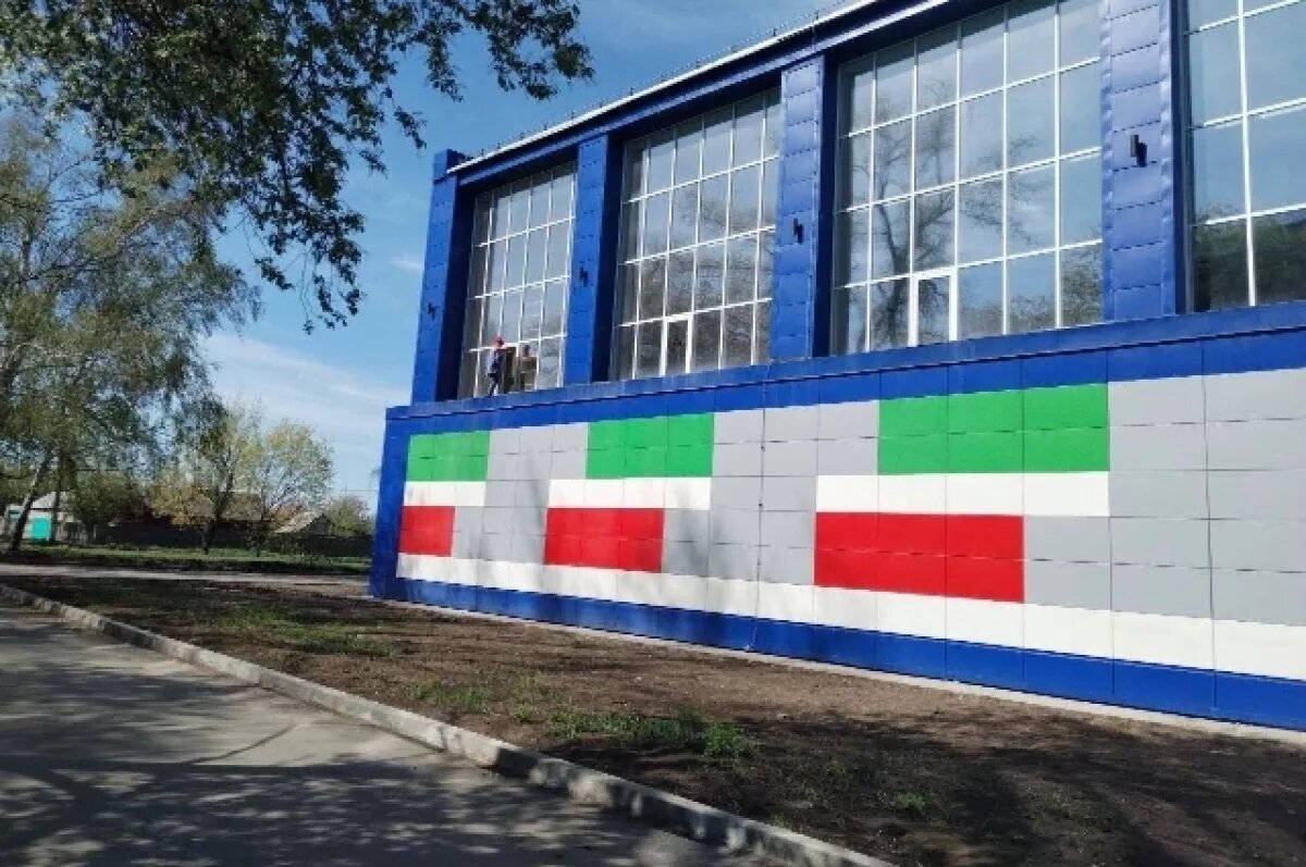    Бассейн, восстановленный Хабаровским краем в городе Дебальцево.