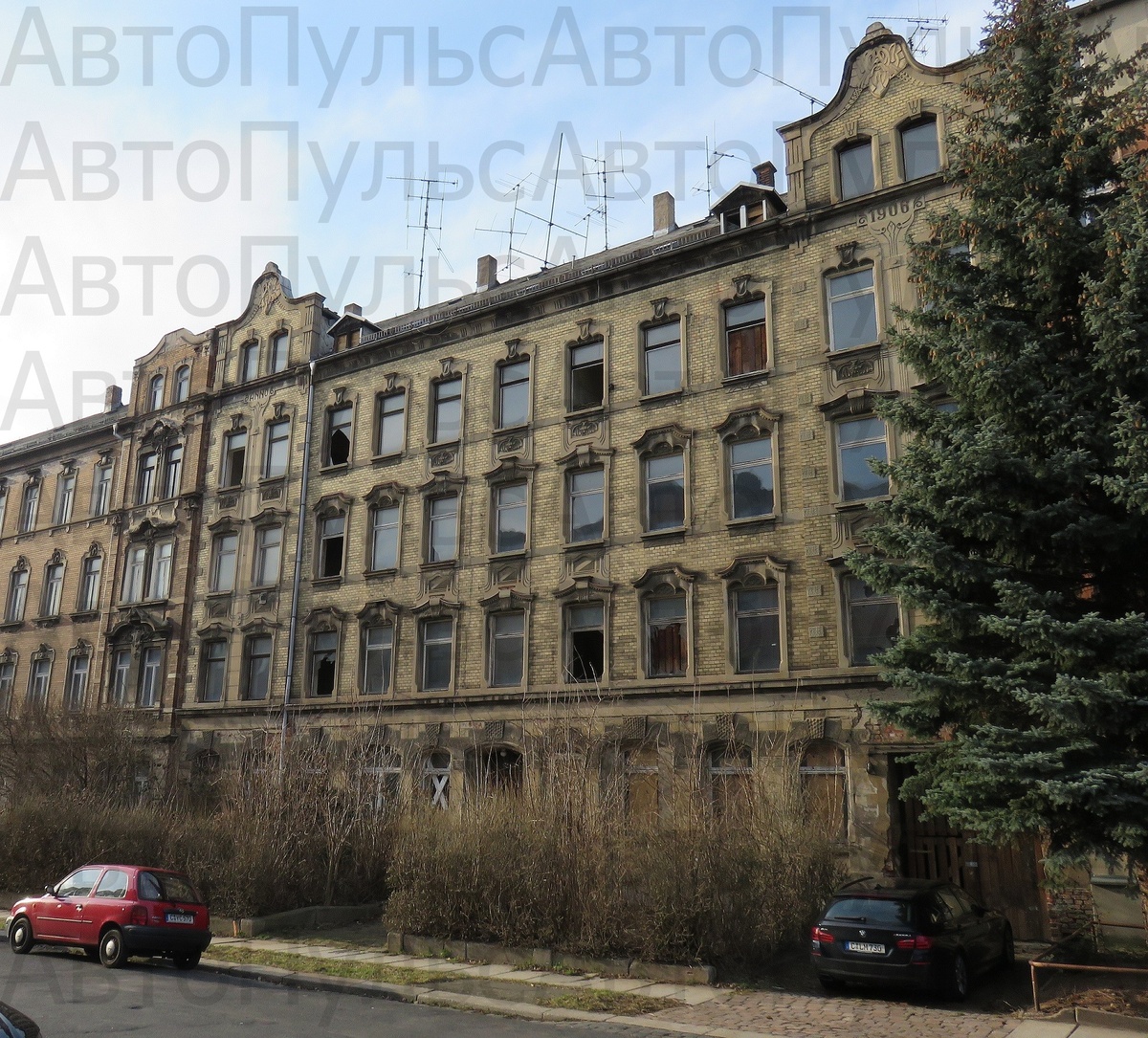 Фото старого заброшенного завода