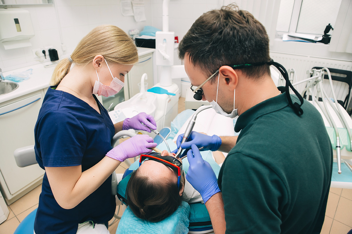 Фотография взята с сайта стоматологии Дмитрович Фэмили https://www.dmitrovich.ru/