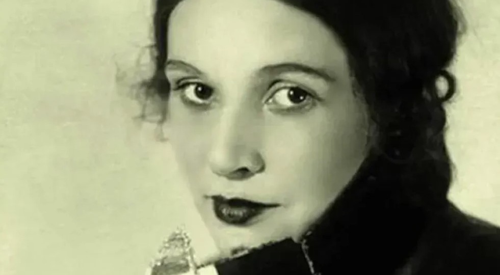 Зинаида Райх: звезда Серебряного века, любовь Есенина, муза Мейерхольда и жертва сталинской эпохи