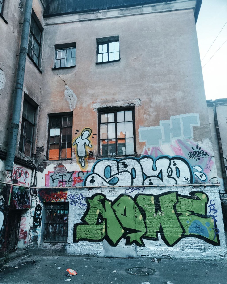 Во дворах на набережной Фонтанки. Автор: Ты и Петербург