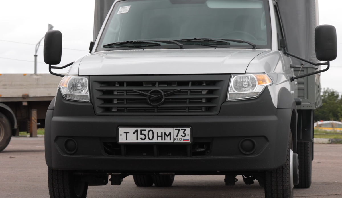 УАЗ Профи обрел китайский турбодизель и механическую коробку передач - 6-ступ. 