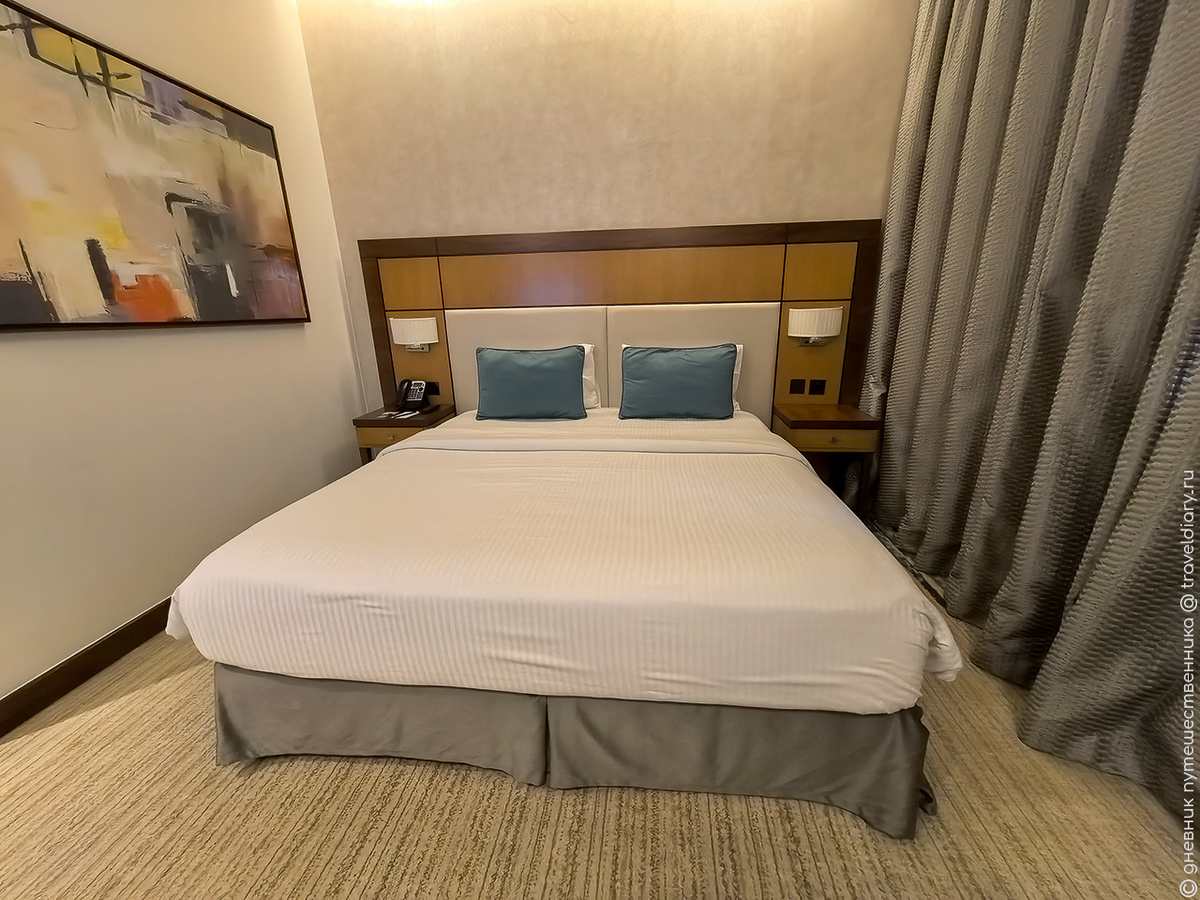 Номер в Golden Tulip Media Hotel 4*