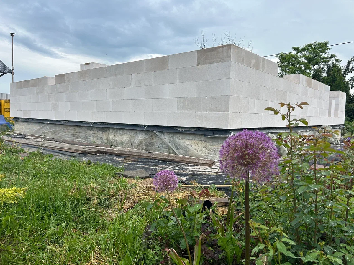 Стена из газобетона