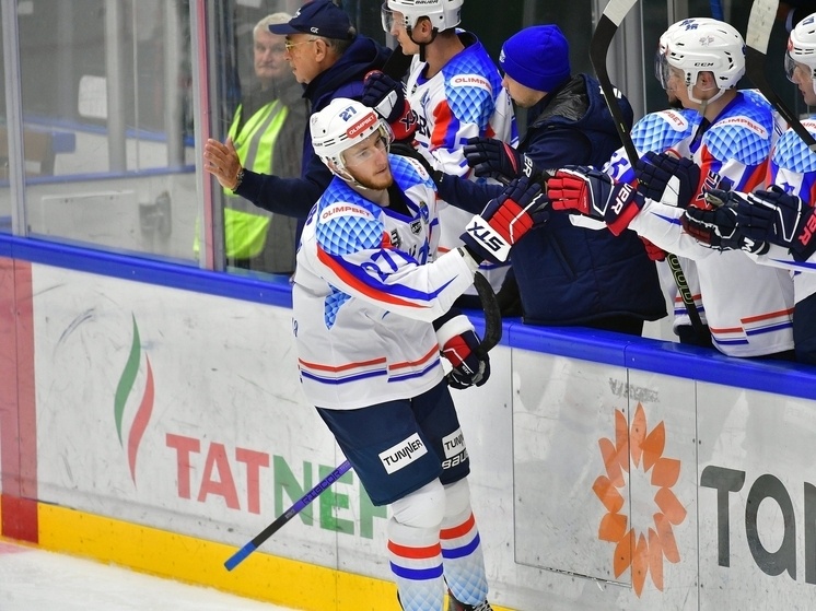     Денис Давыдов. Фото: соцсети ХК ЦСК ВВС