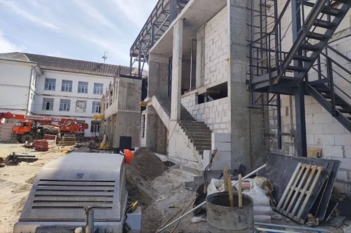    В Симферополе за невыполненные работы стройфирма получила 1,7 млн рублей