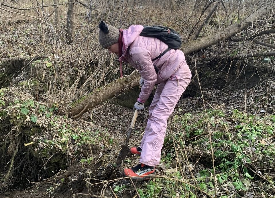 Лопатка может понадобиться, но далеко не всегда 