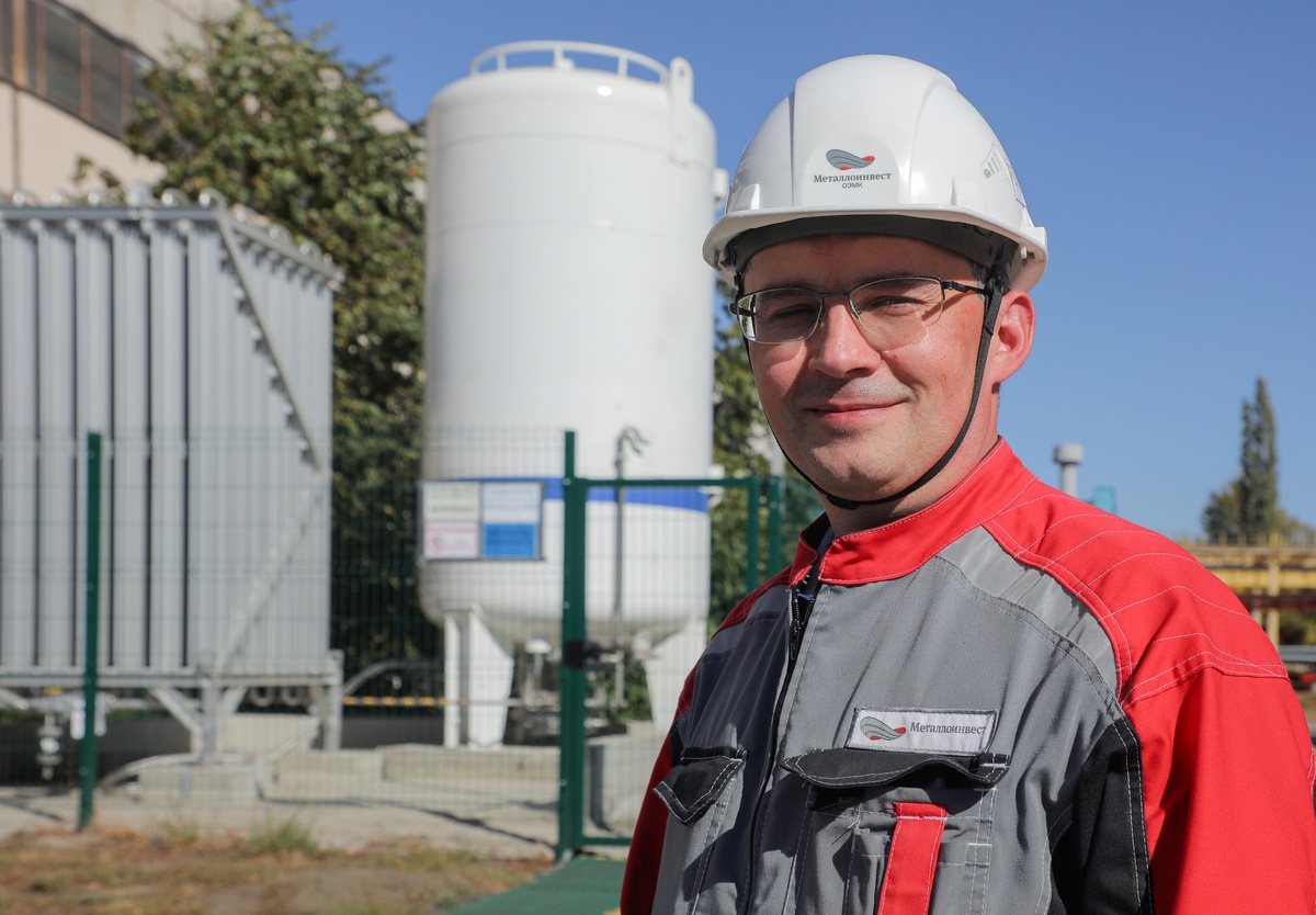 Начальник цеха металлоконструкций Алексей Меркулов считает, что газификатор намного экономичнее, чем традиционные газовые и кислородные баллоны. 