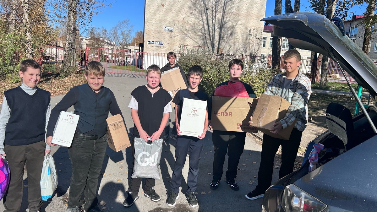 Учащиеся школы √1 г. Чусовой 