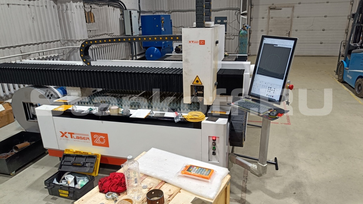  Оптоволоконный лазерный станок для резки листов и труб XTC-1530HT/3000 Raycus

