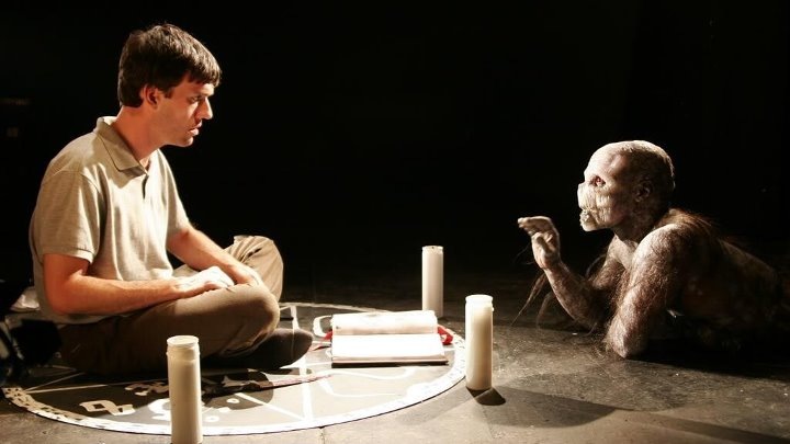 Кадр из фильма "Ло" (2009 г.)