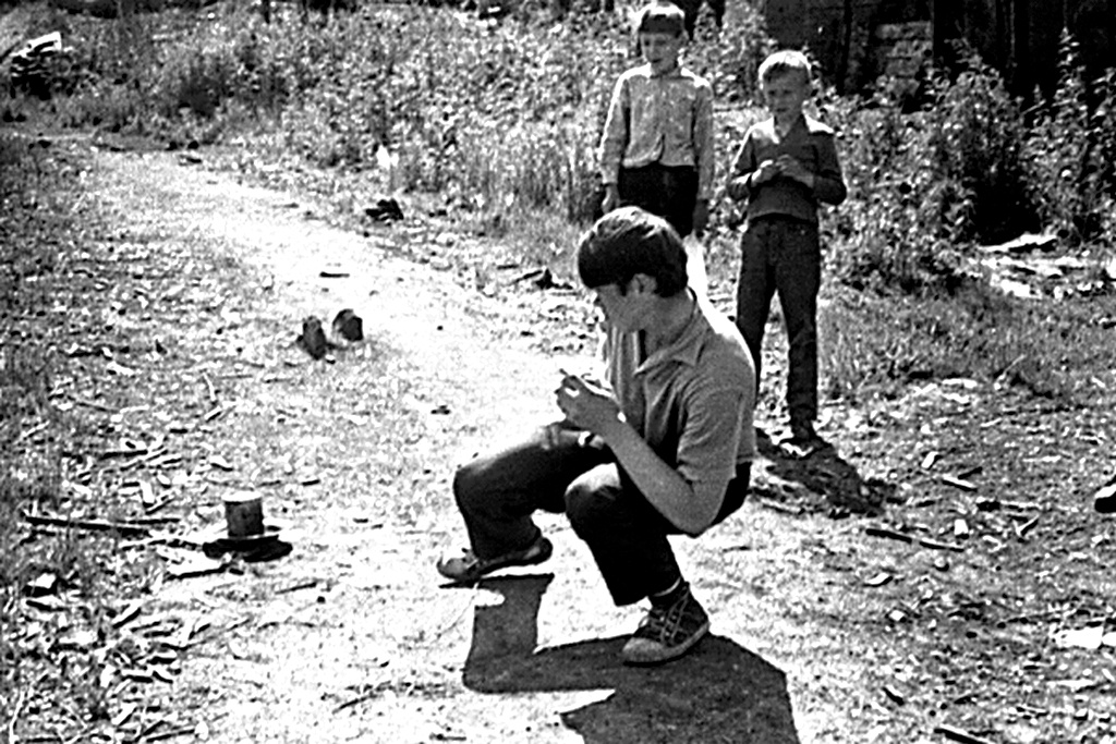 Ребятня не всегда понимала, что можно ожидать от подобных опытов. Фото из открытых источников.