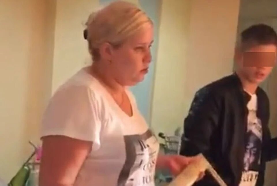 Та самая Епифанцева, которая с помощью детей выживала соседей из квартир