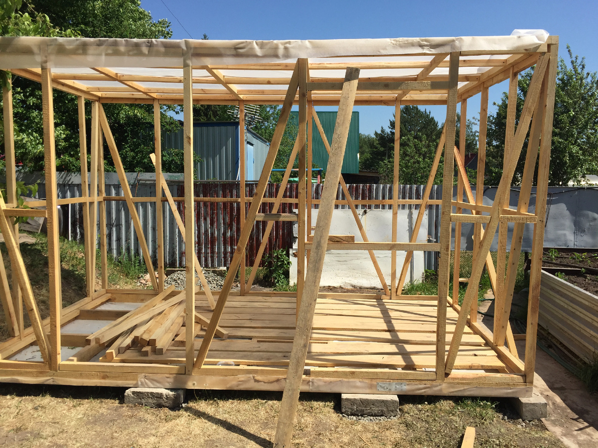 Получится каркас примерно вот такого типа. Ни 1к1 (этот плоховат), но принцип, думаю, вам ясен