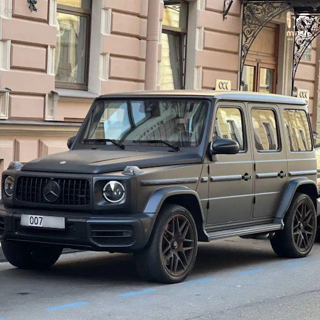    «Гелендваген» форварда «Зенита» Александра Соболева