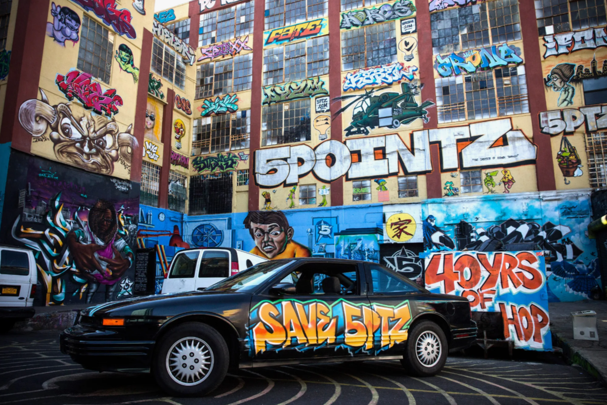 Легендарное место 5 POINTZ для граффити райтеров Нью-Йорка