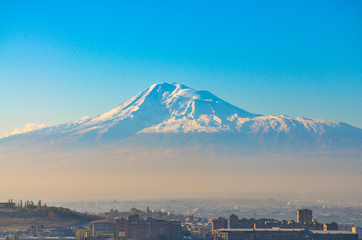Гора Арарат в Армении. Источник: Sergey Malomuzh / Shutterstock