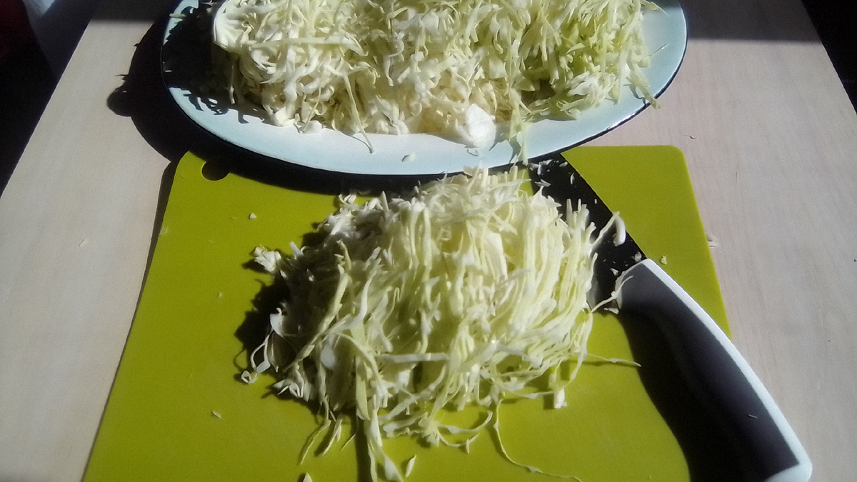 Шинкую капусту