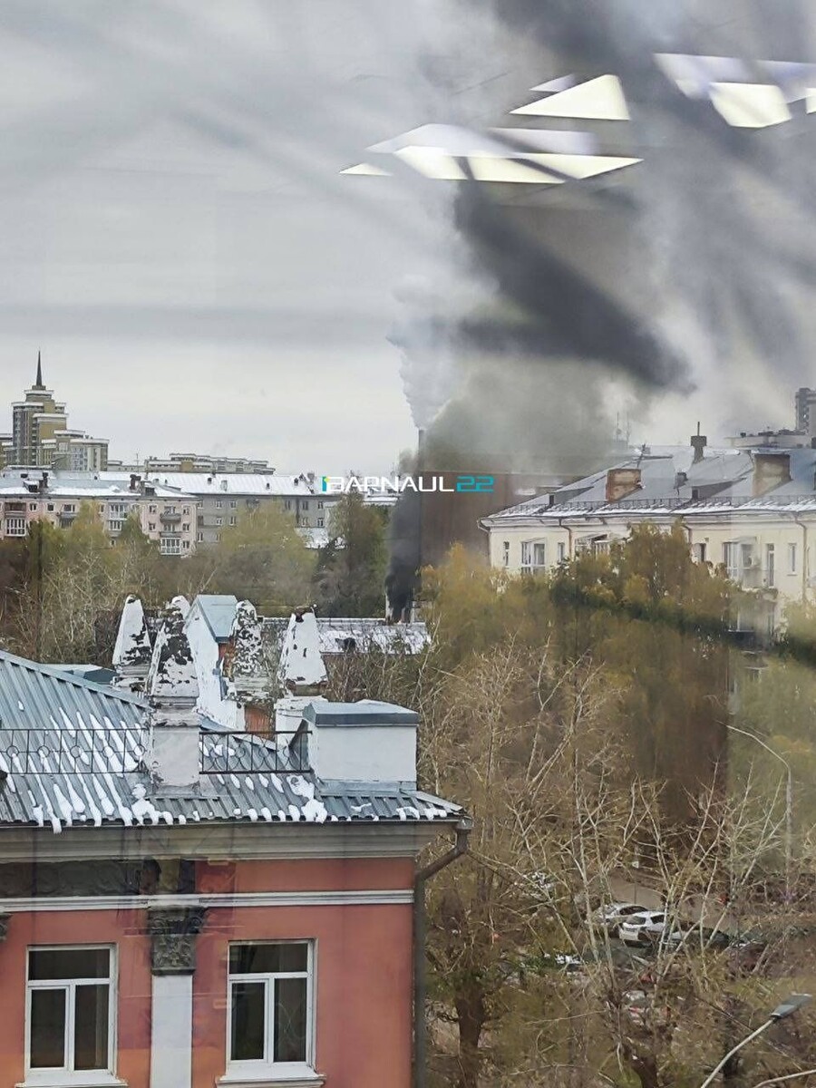    Пожар на проспекте Ленина в Барнауле. Источник: Barnaul 22