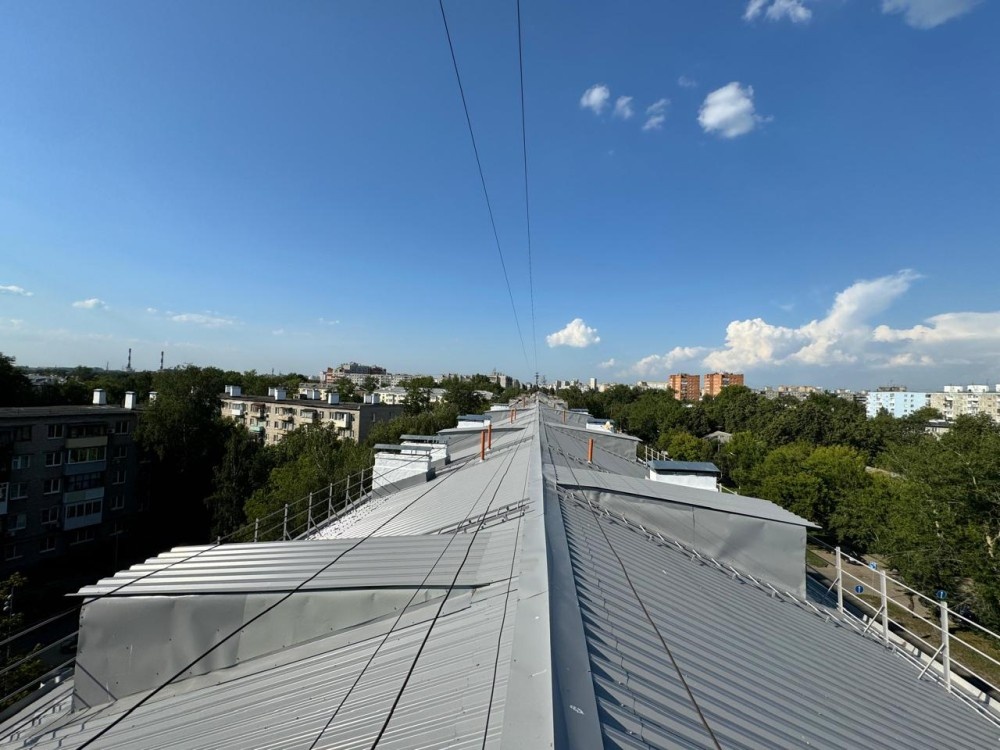    В Нижегородской области отремонтировали более 300 крыш многоквартирных домов