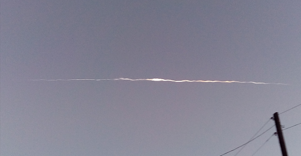 Какая-то странность в небе.