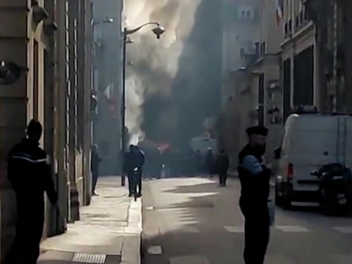    Взрыв в центре Парижа© соцсети