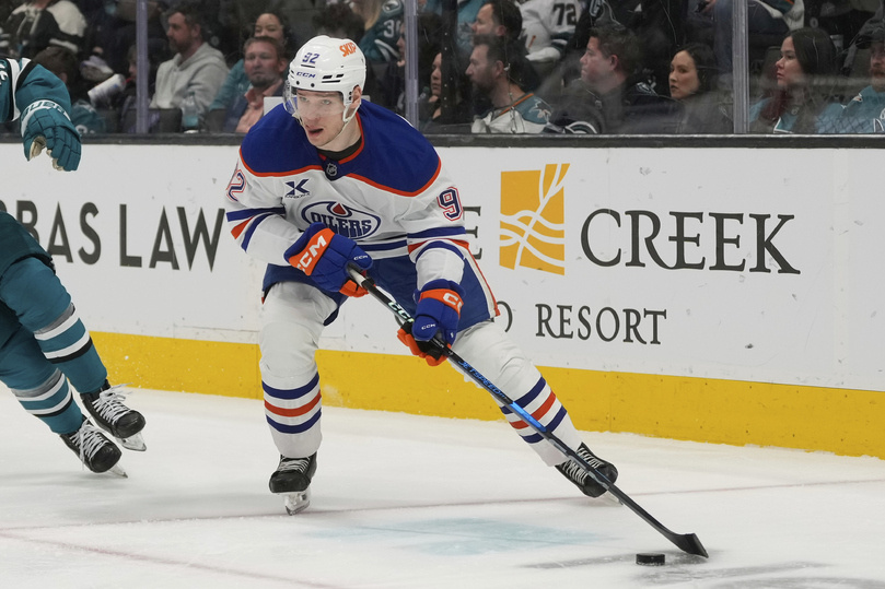 Василий Подколзин остается "нефтяником" еще три сезона / Фото: AP