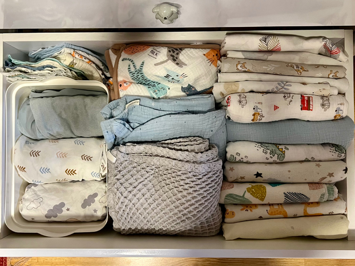 Ящик моего детского комода с текстилем