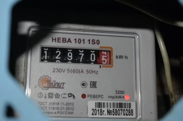    Кто должен оплачивать установку «умного» электросчетчика на участке в СНТ?