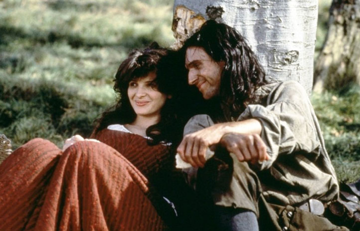 Хитклиф и Снейп даже внешне относятся к одному типажу: оба бледные, черноглазые и черноволосые. Источник: kino-teatr.ru