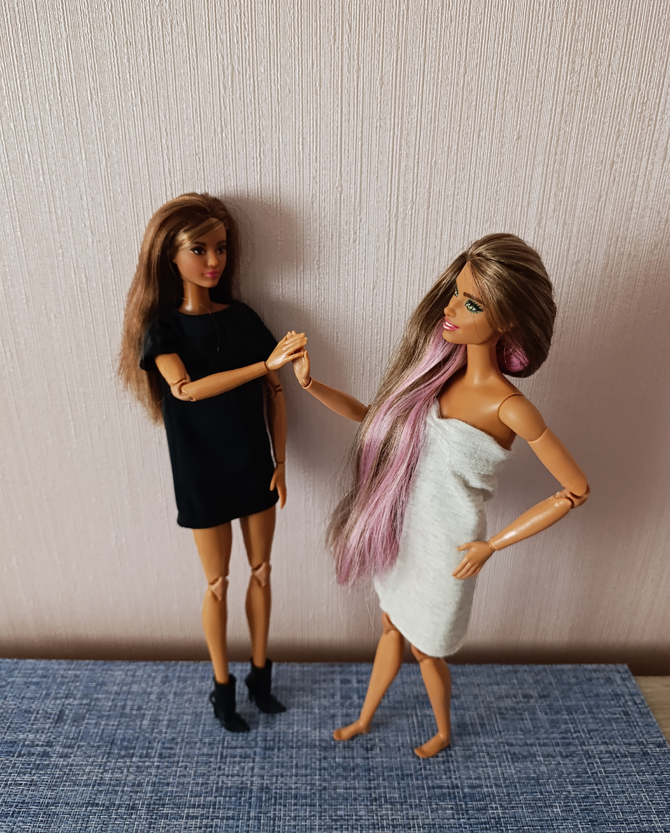 Тэя на теле basics 01 и Арона на теле йоги пучек