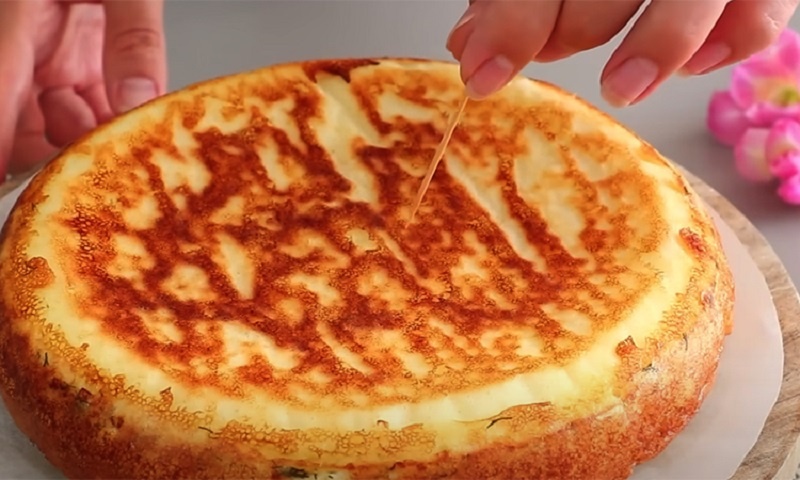 Готовим замечательный пирог на сковороде без духовки – очень вкусно 