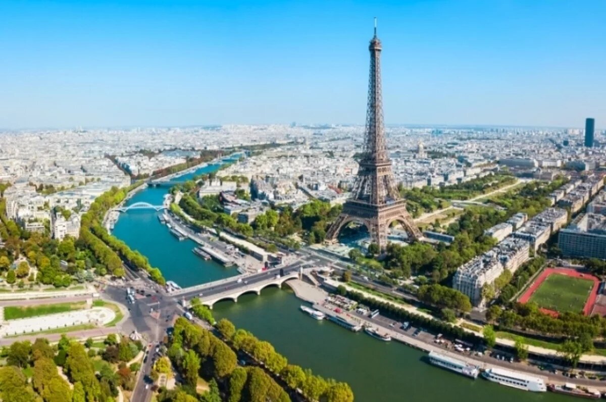    Parisien: в Париже у резиденции премьер-министра прогремел взрыв