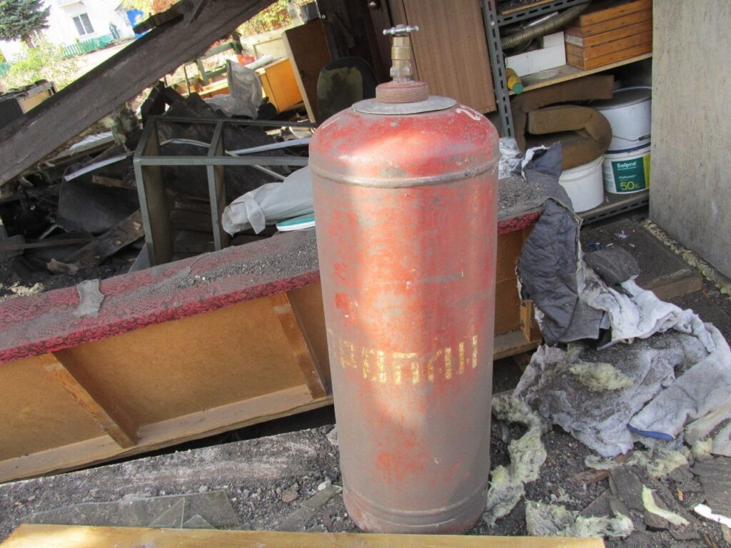     В Тюльганском районе мужчина получил ожоги при взрыве газового баллона Оренбуржье
📷    В Тюльганском районе мужчина получил ожоги при взрыве газового баллона Оренбуржье
