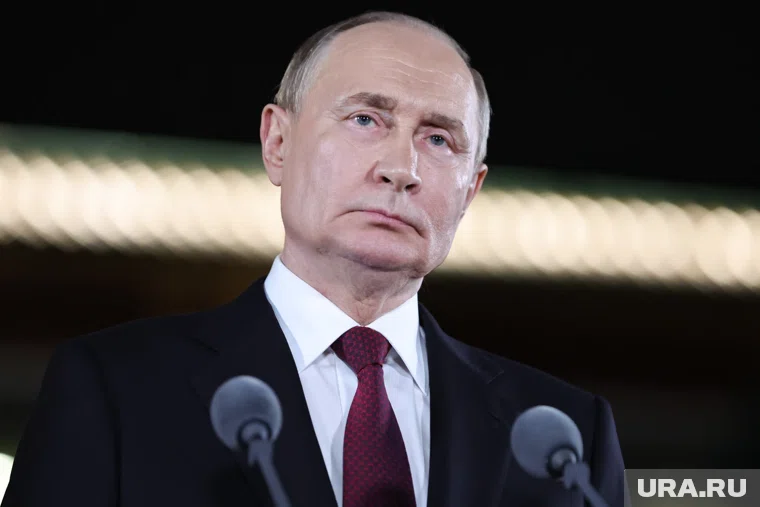 Зачастую Путин проводит свой день рождения на работе
Фото: Роман Наумов © URA.RU