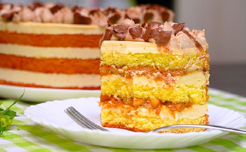 Торт «Ева»: яблочный десерт с кремом, который удивит даже гурманов