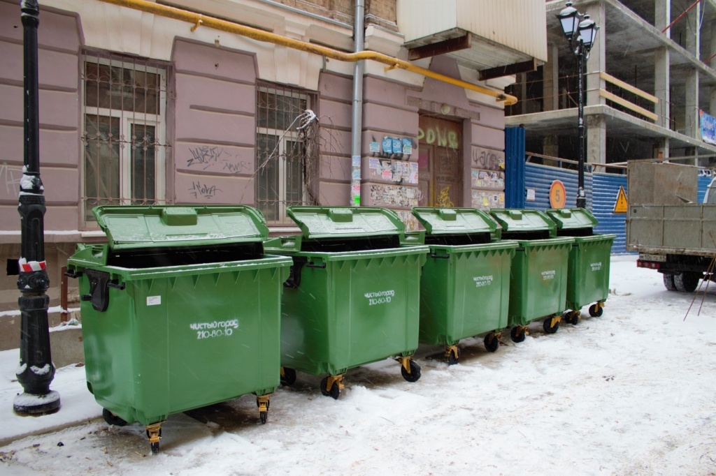    мусорные контейнеры // Фото: пресс-служба администрации Ростова